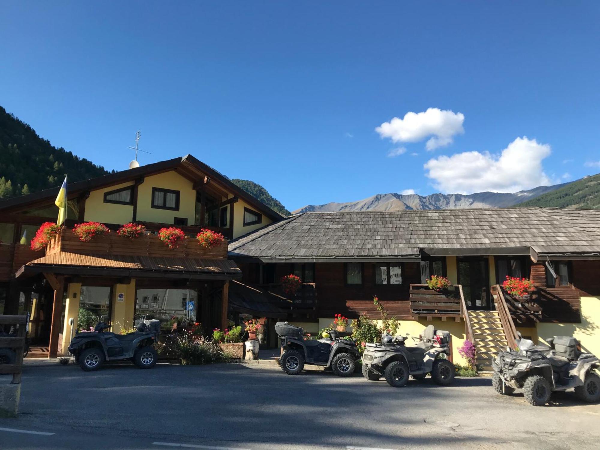Hotel Ca Fiore Bardonecchia Dış mekan fotoğraf