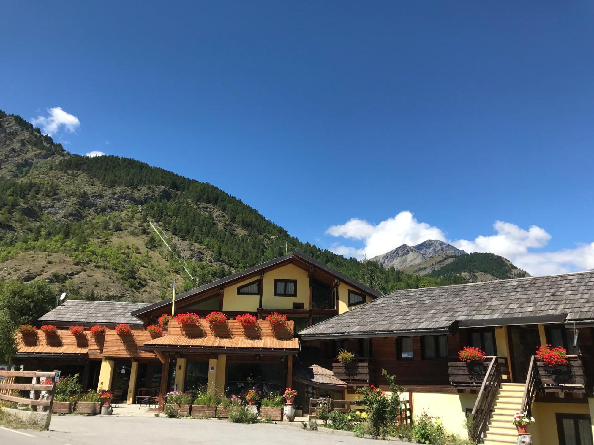 Hotel Ca Fiore Bardonecchia Dış mekan fotoğraf