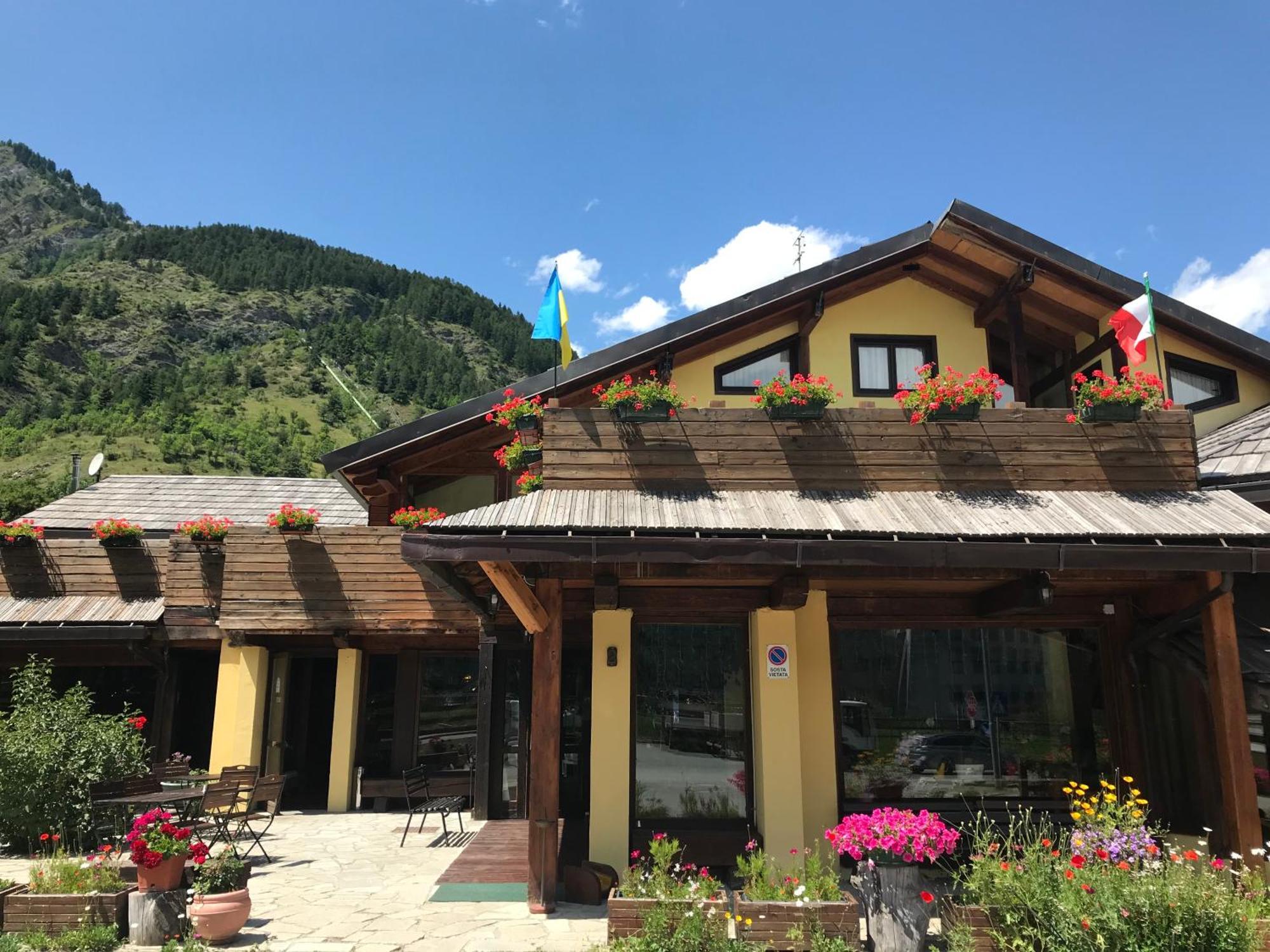 Hotel Ca Fiore Bardonecchia Dış mekan fotoğraf